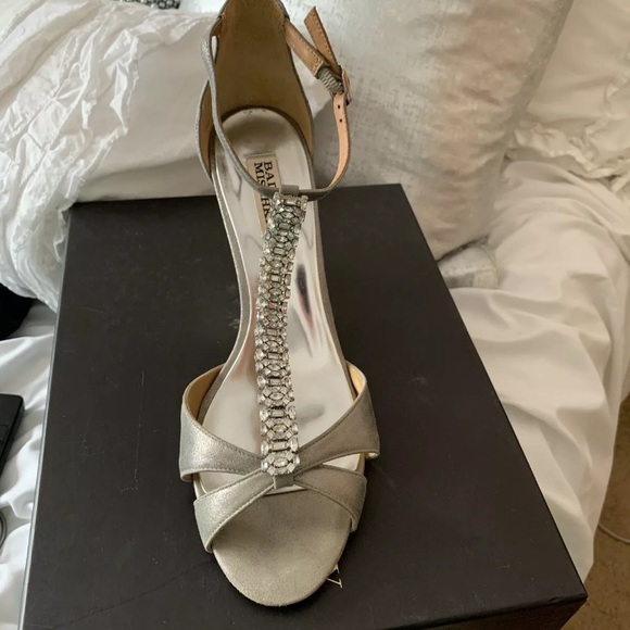 Badgley Mischka Shoes - Badgley Mischka Romance II Pewter Wedge 9.5